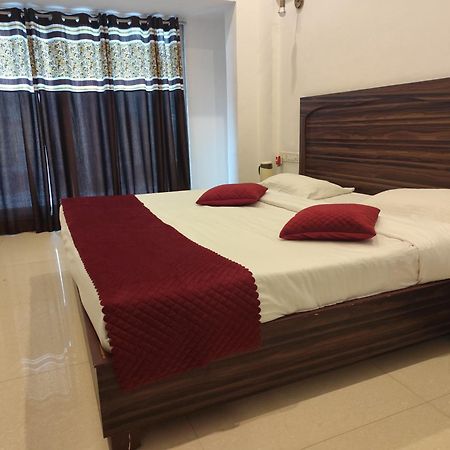 Central Hotel Khajurāho Buitenkant foto