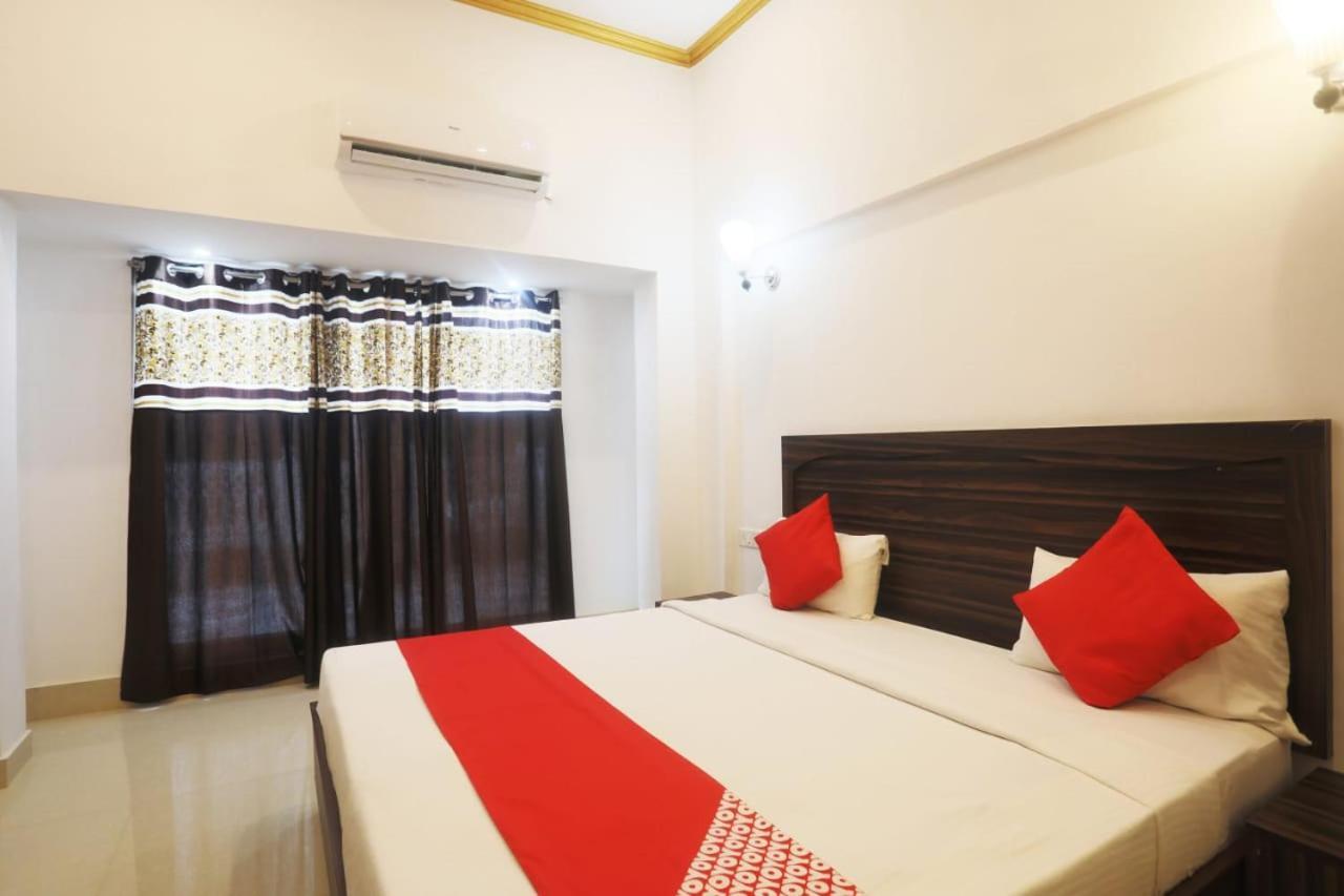 Central Hotel Khajurāho Buitenkant foto